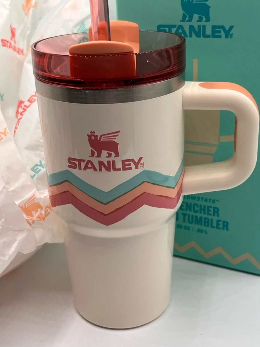 Stanley Quencher H2.0 FlowState Tumbler Cream Egg- Cellence 20oz Easter 2025BNWT - Picture 3 of 8